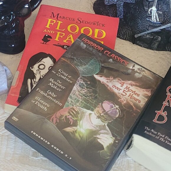 Goth Lot Jack Skellington & Wednesday Addams READ - Picture 10 of 17